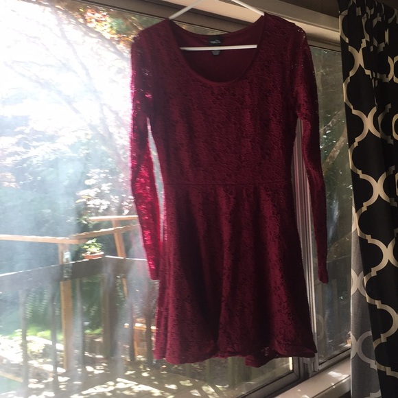 Dress - Picture 4 of 4